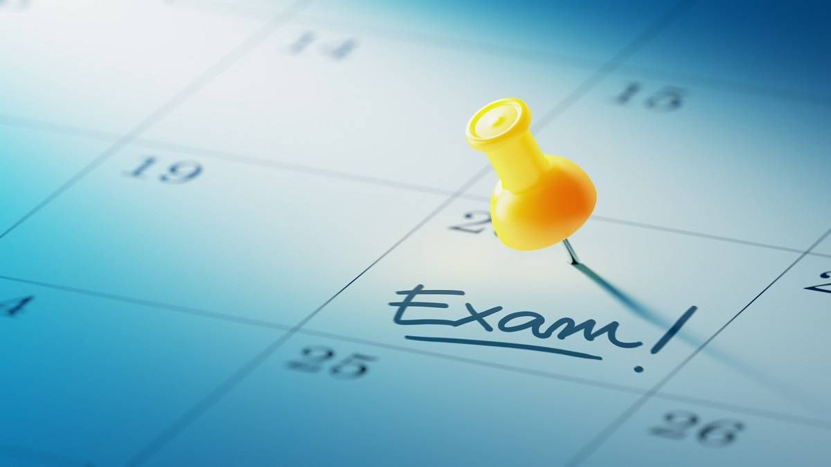 Final-Year College Students: How to Start Preparing for Bank Exams Early
